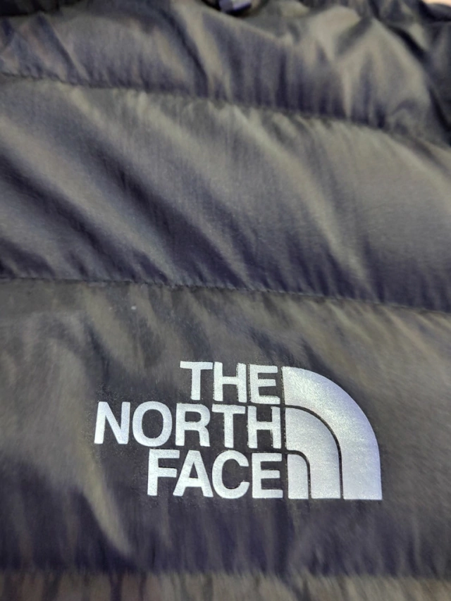 Campera The North Face puffer J325 - - CHICAGO.FROGS