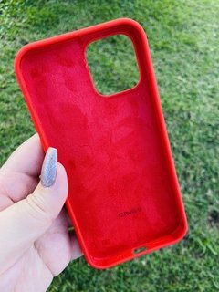 Silicone Case - iPhone 12 / 12 Pro - Fechada Embaixo - Vermelho - comprar online