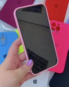 Silicone Case - iPhone 13 Pro - Fechada Embaixo E Na Câmera - Rosa Bebê - comprar online