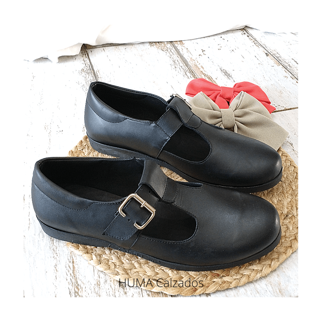 Huma10 Zapato Escolar tipo Guillermina Talles Grandes Negro