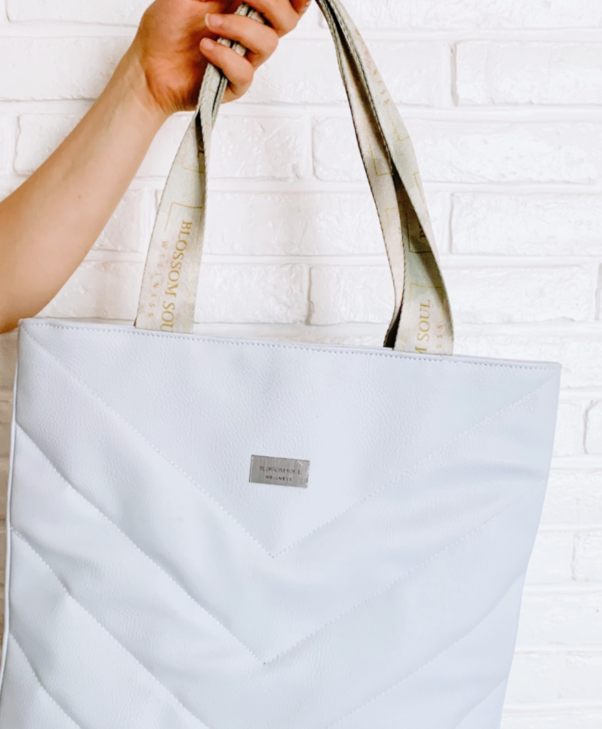 Bolso ecocuero celeste - Dra. Florencia Paniego