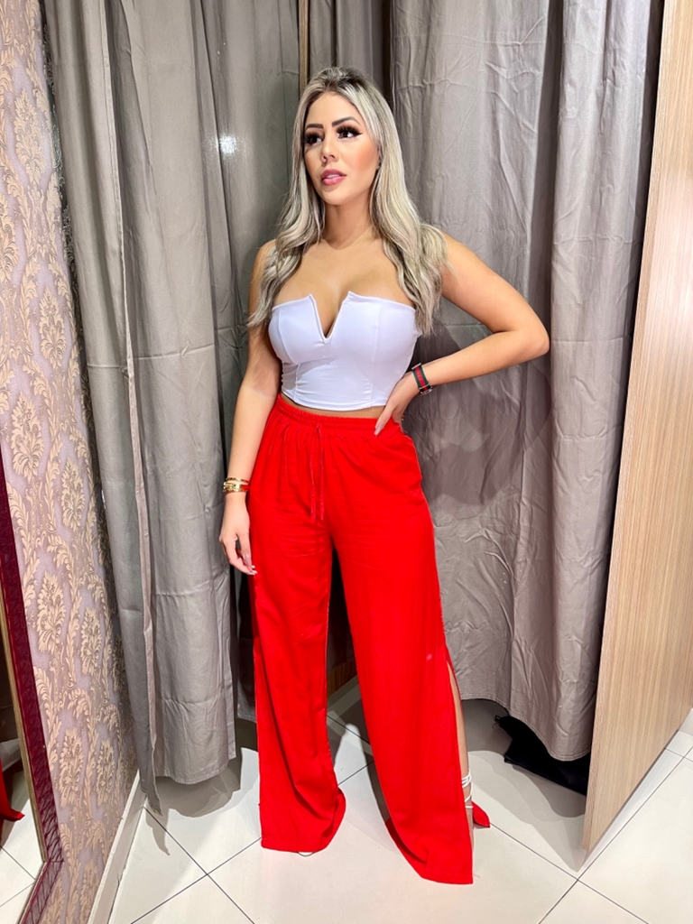 Conjunto Camiseta Manga Curta Vermelha e Calça Pantalona Floral - Compre  Agora Online | Shopping City