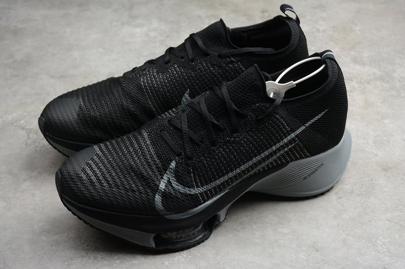 nike zoom tempo vs alphafly