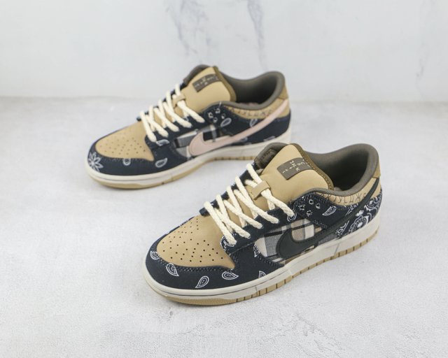 Nike SB Dunk Low Travis Scott - Comprar en DAIKAN