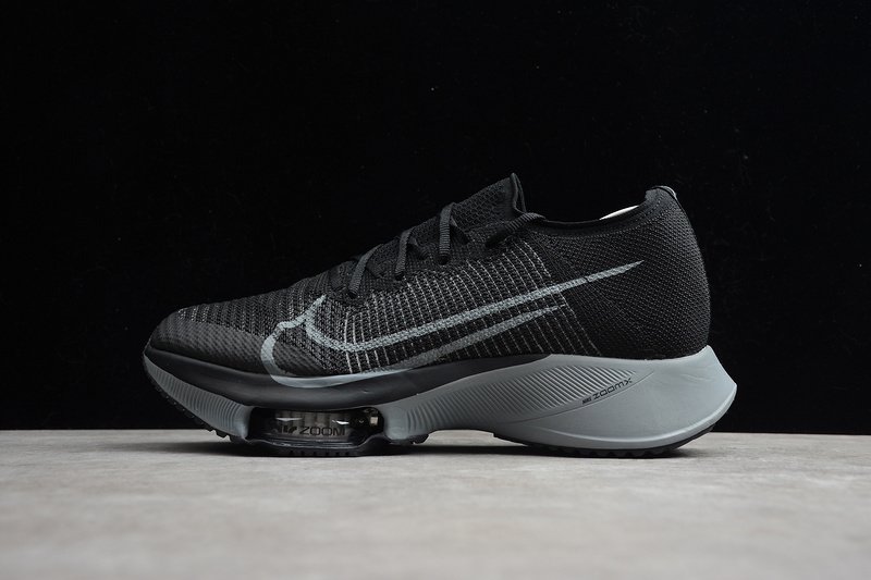 nike zoom tempo vs alphafly
