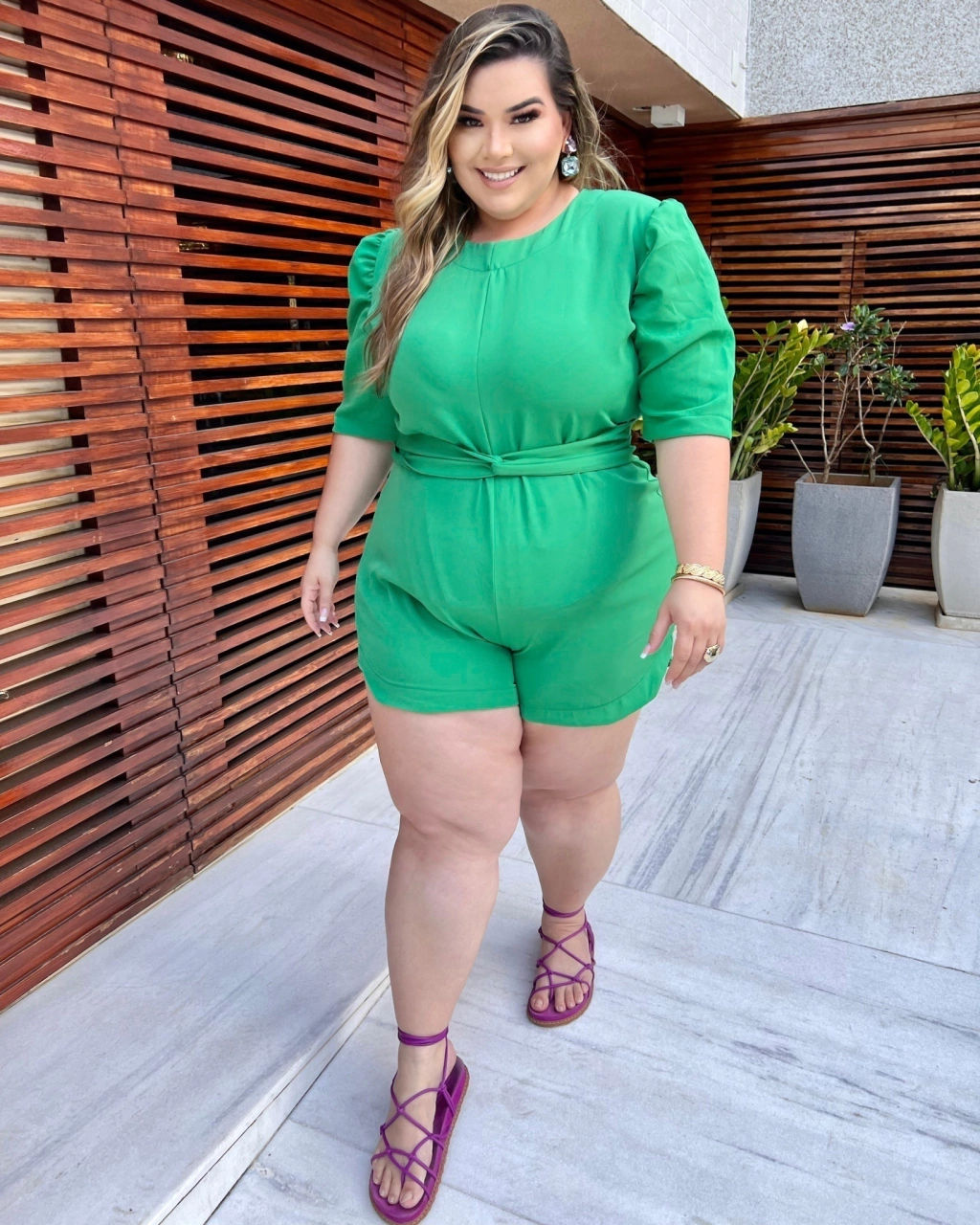 MACAQUINHO PLUS SIZE ALFAIATARIA IZA VERDE MACAQUINHO PLUS SIZE ALFAIATARIA IZA VERDE