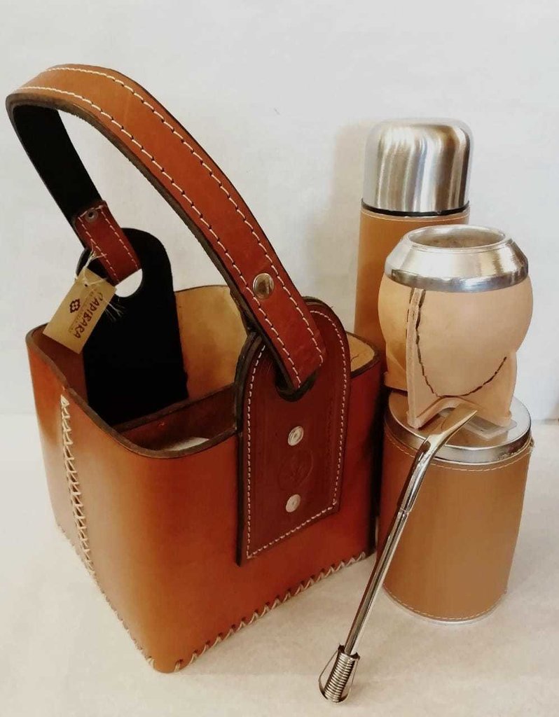 SET MATERO COMPLETO CON CANASTO Y TERMO