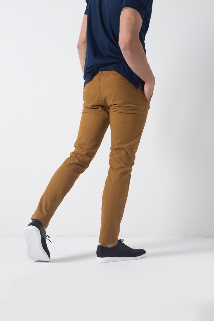 Pantalón chino mostaza - Comprar en Waiting La Plata