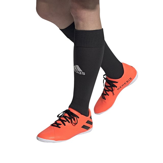 botines nemeziz futsal