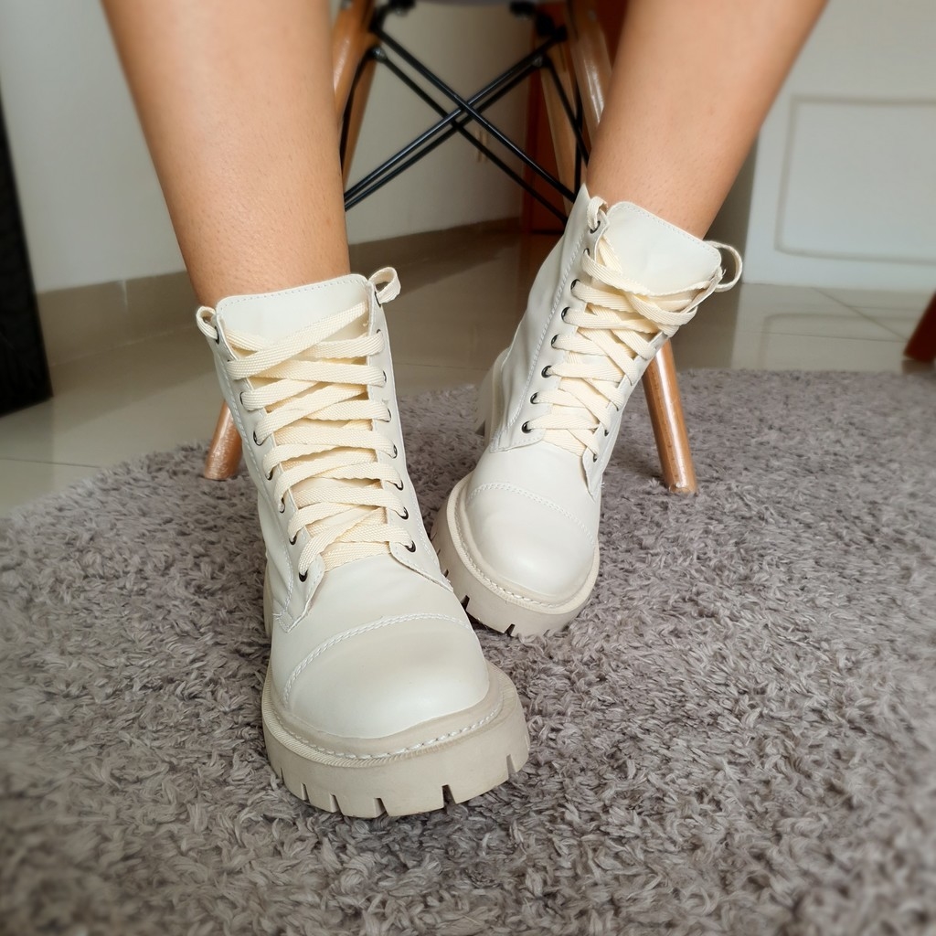 Bota Coturno Feminino Off White - Comprar em Cout Shoes