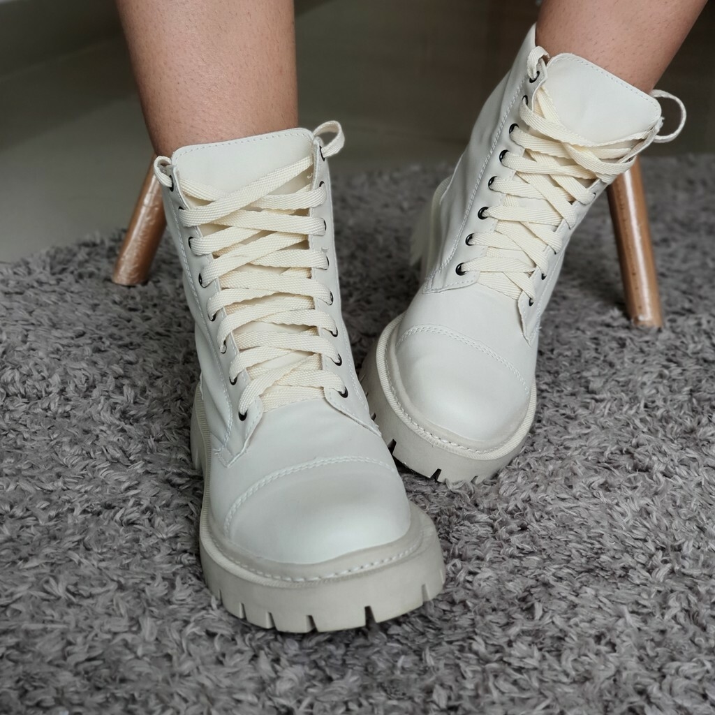 Bota Coturno Feminino Off White - Comprar em Cout Shoes