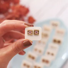 Aros cuadrados combinados en plata y oro + cúbics