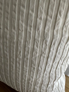 ALMOHADON AURA NATURAL - 50X50 - HENA & CO.