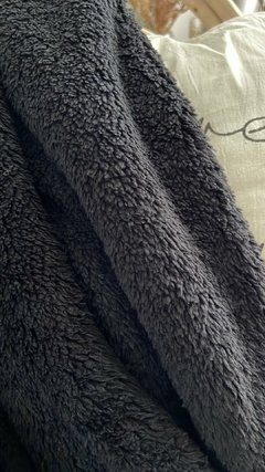 MANTA IDUNA BLACK - CORDERITO (170X250 CMS) - comprar online