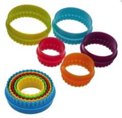 CORTANTES COOKIES FONDANT REDONDOS LISOS/RIZADOS x 5 UNI