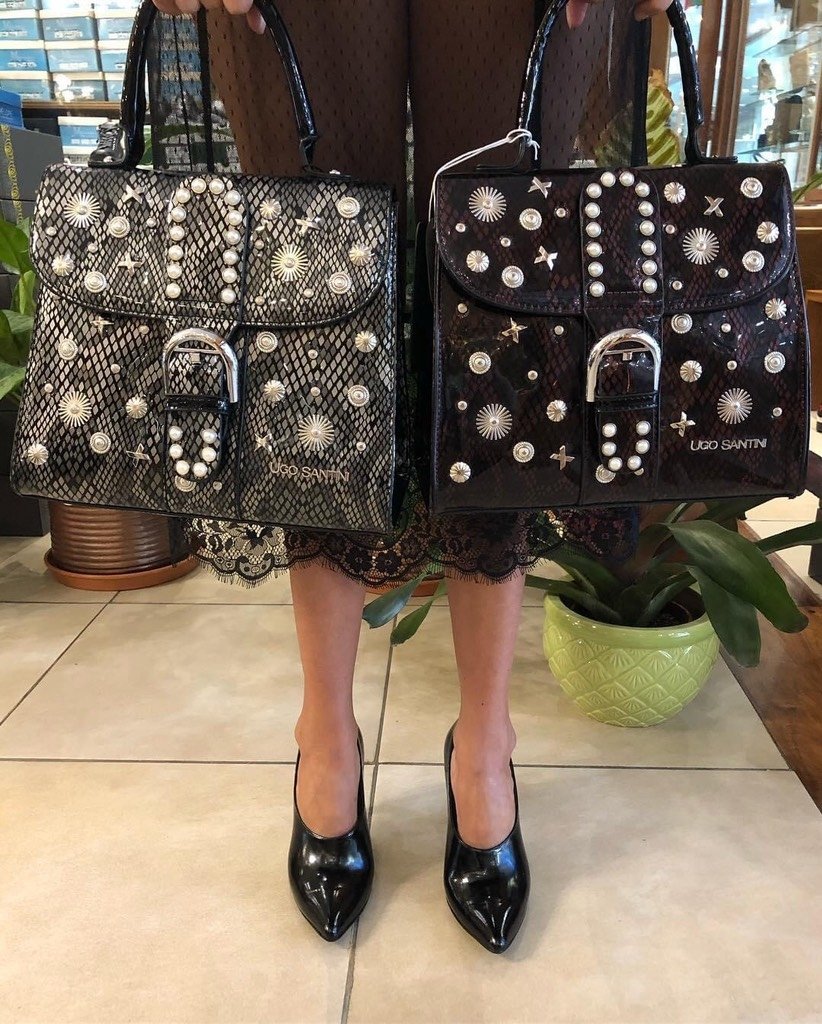 Cartera con tachas Ugo Santini