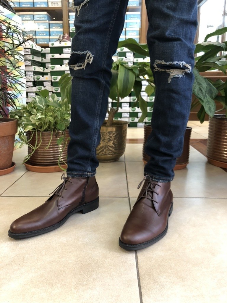Bota de cuero acordonada (Franco Pasotti)