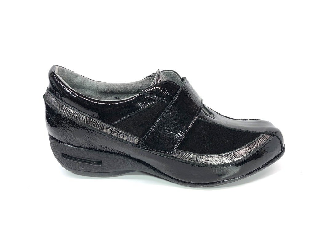 Zapato de cuero con abrojo Gina Ferrari (729)