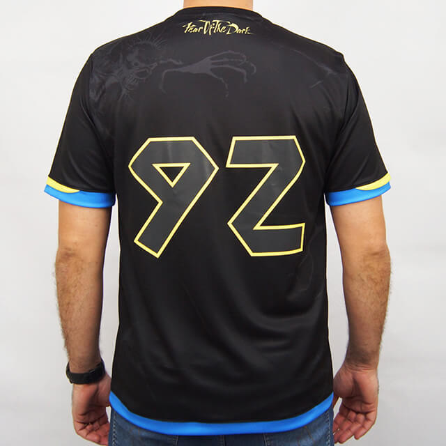 camiseta iron maiden azul