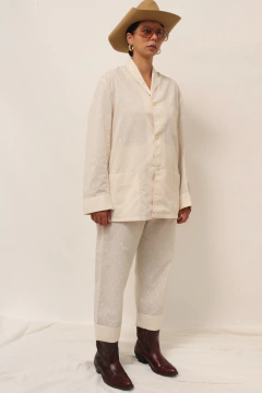 Conjunto pijama off white estampa calça + camisa - Capichó Brechó