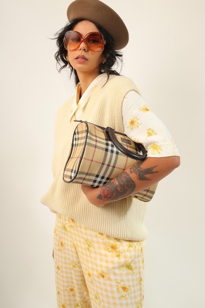 yellow burberry bolsa