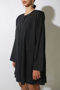 Vestido curto ombreira manga longa  - comprar online