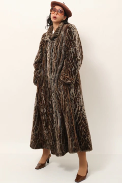 Maxi casaco tigre sintético forrado garimpado FEIRA DA LADRA EM PORTUGAL na internet