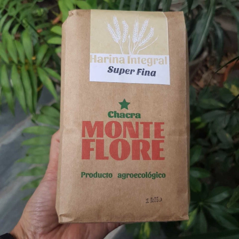 1 kg Harina de integral de trigo super fina "Chacra Monteflore"