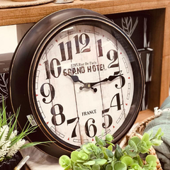 Reloj de pared vintage en internet