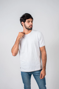 Remera Bordado Lido en internet