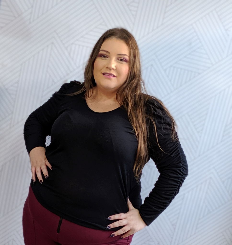 blusa canelada manga longa plus size
