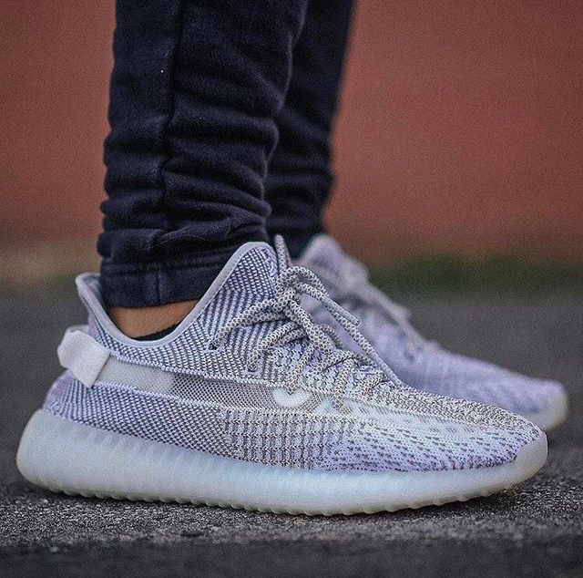 tenis yeezy static