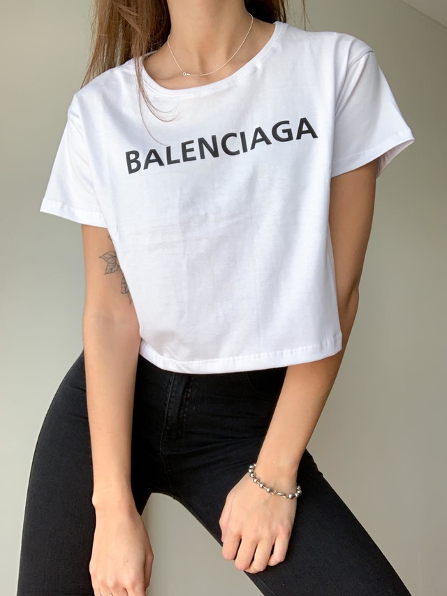 REMERA BALENCIAGA BLANCA - Comprar en AZ JEANS