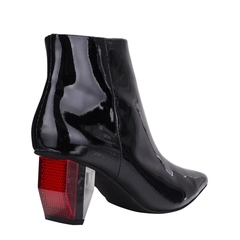 Botas Caution Jeffrey Campbell en internet