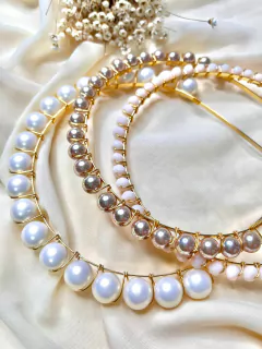 71 - Kit Tiara Coleção Outono Nude com Cristais Boreais Creme - (3 Tiaras)