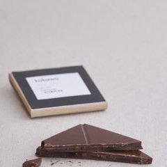 Tableta de Chocolate Semi-amargo con Frutos Tostados - Kakawa - 35 gr.