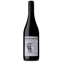 Saint Clair Marlbrorugh Sun Pinot Noir 2018