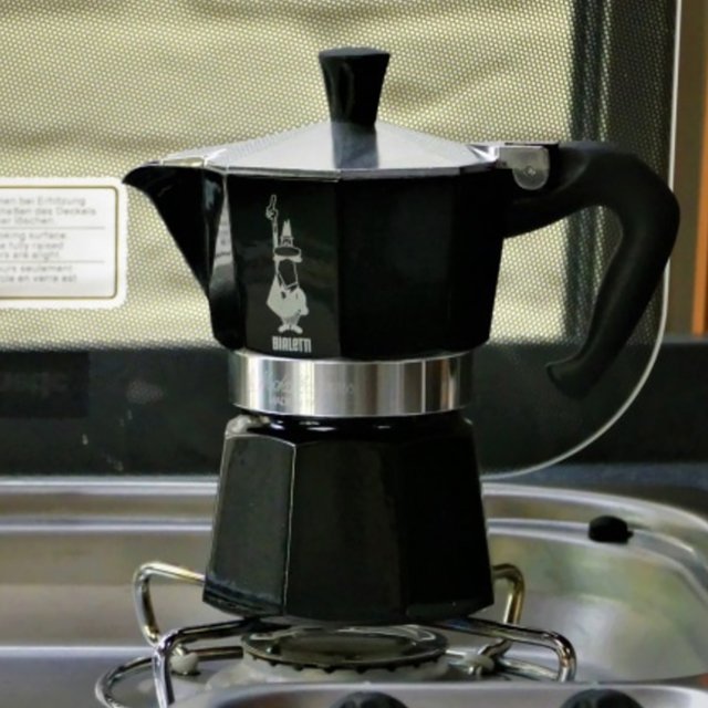 Cafetera Bialetti Moka Express 1 taza (negra)