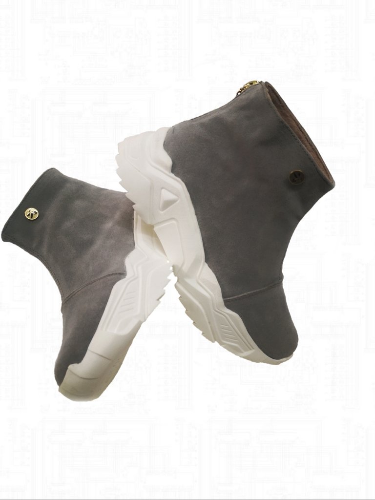 Botines para mujer suela alta color gris,