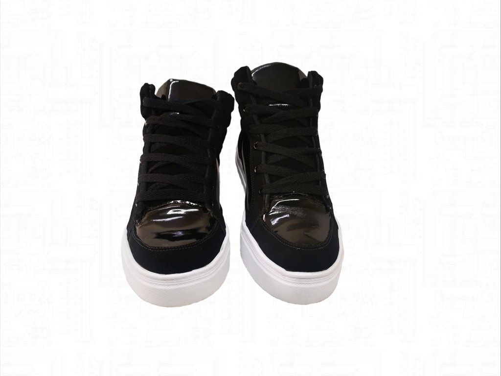 Botas negras | Tenis en bota para mujer en color negro