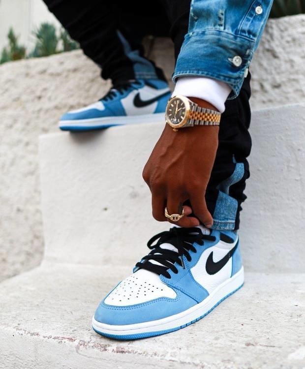 Tênis Air Jordan 1 Retro High OG 'University Blue'