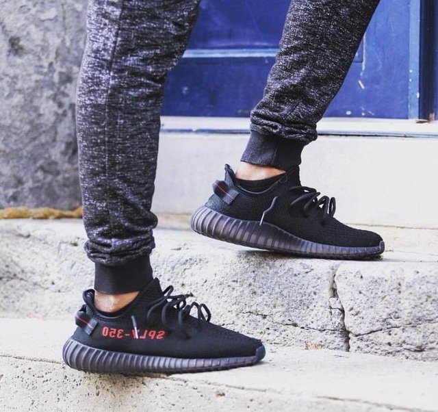 tenis yeezy bred