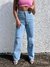 Calça Jeans Feminina Wide Leg Destroyed com Cintura Alta na internet