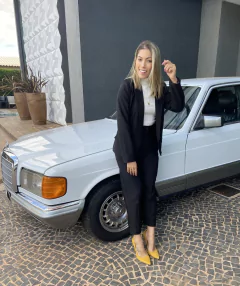 Conjunto Izabel Blazer e Calça Preta - Use do Avesso - Loja Online de roupas Femininas Versatilidade e Estilo 