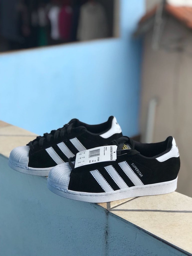 superstar foundation preto