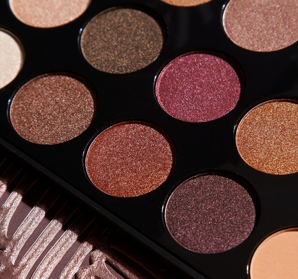 35f Fall Into Frost Artistry Palette
