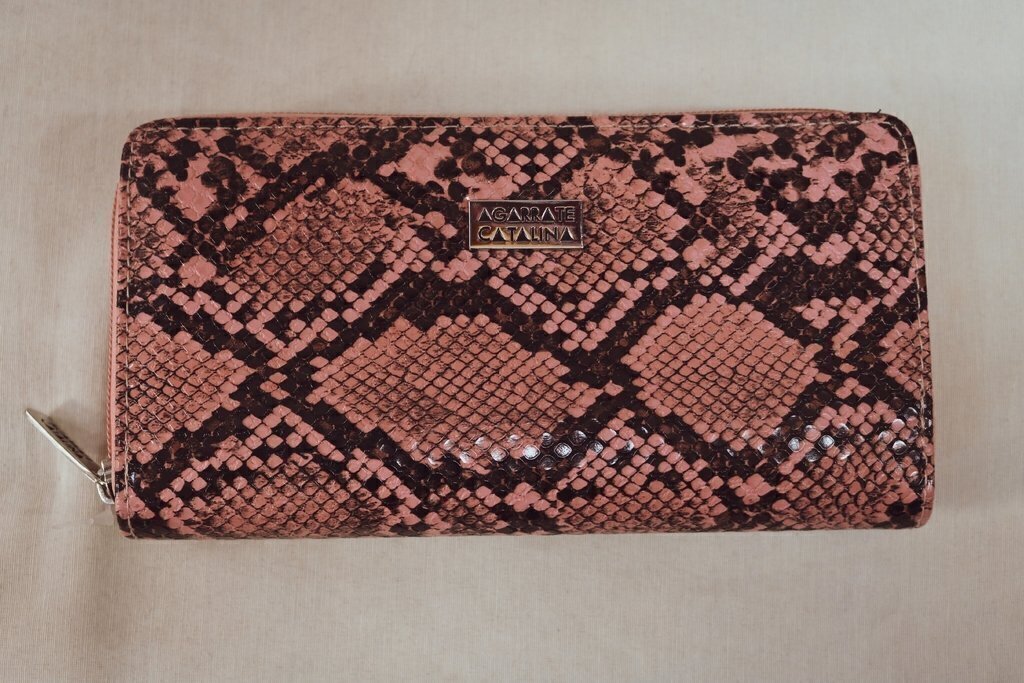 BILLETERA AGARRATE CATALINA - Comprar en Misvah Moda