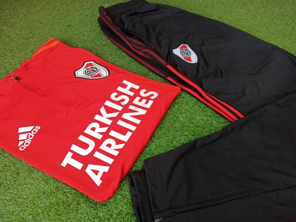 Conjunto buzo rojo +pantalon CARP temporada 2022