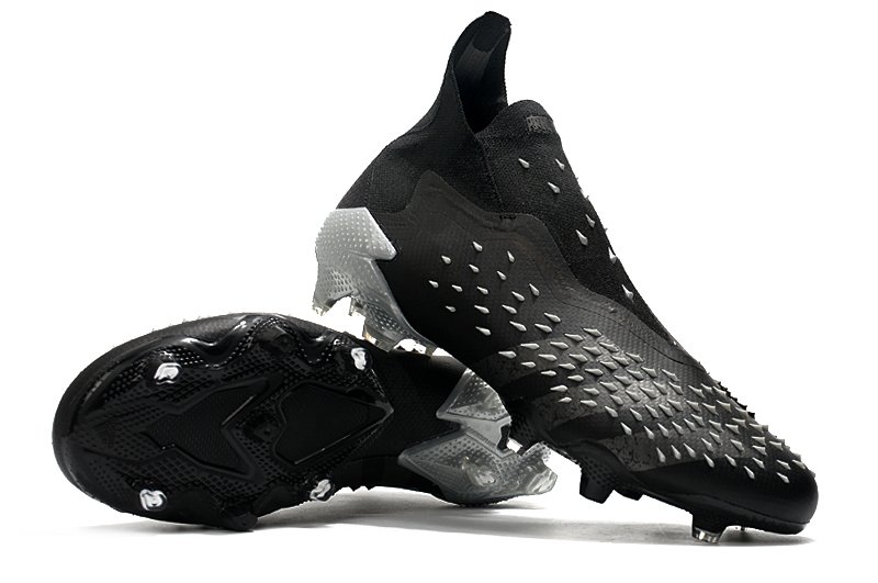 Chuteira Adidas Predator Freak+ - Campo - Preto