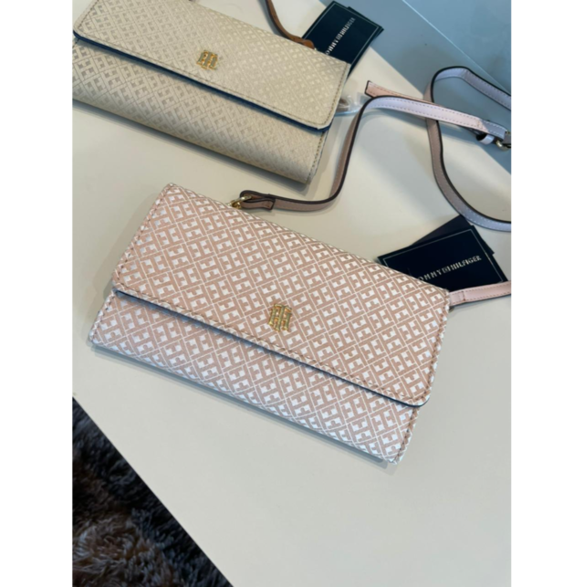 tommy hilfiger transparent bolsa